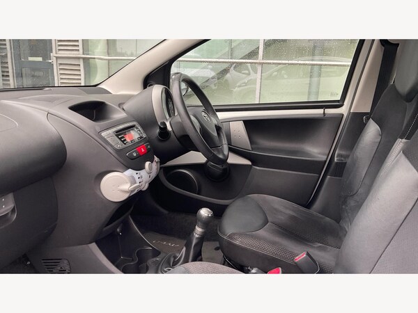 Used Toyota AYGO 2013 for sale - 75990993: Photo 12