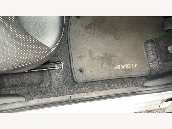 Used Toyota AYGO 2013 for sale - 75990993: Photo 41