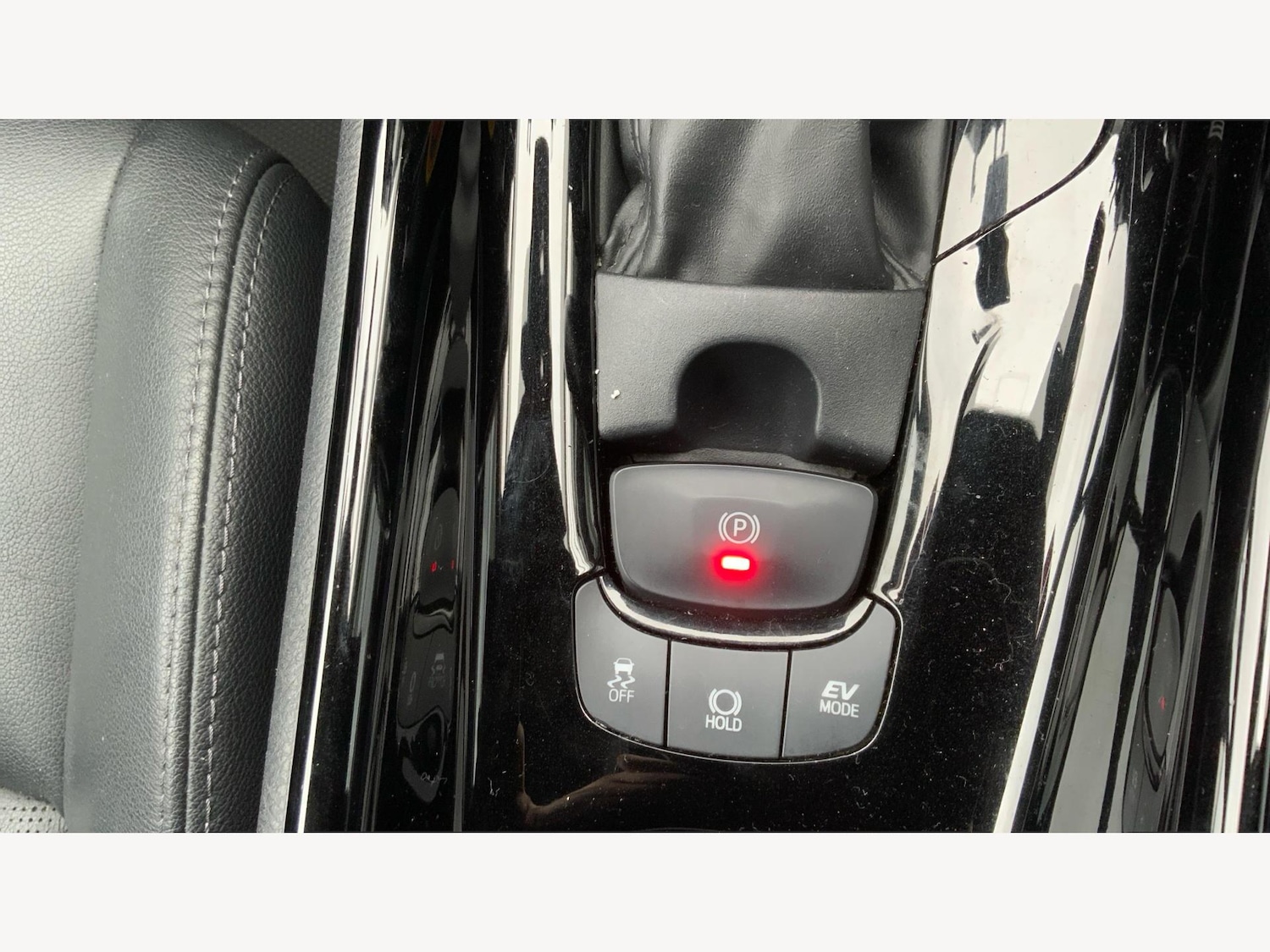 Used Toyota C-HR 2019 for sale - 76389200: Photo 25