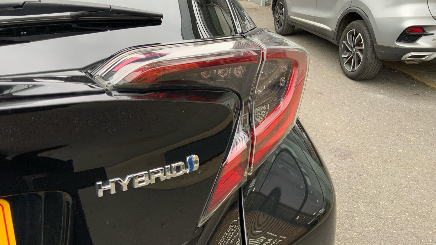 Used Toyota C-HR 2019 for sale - 76389200: Photo 37