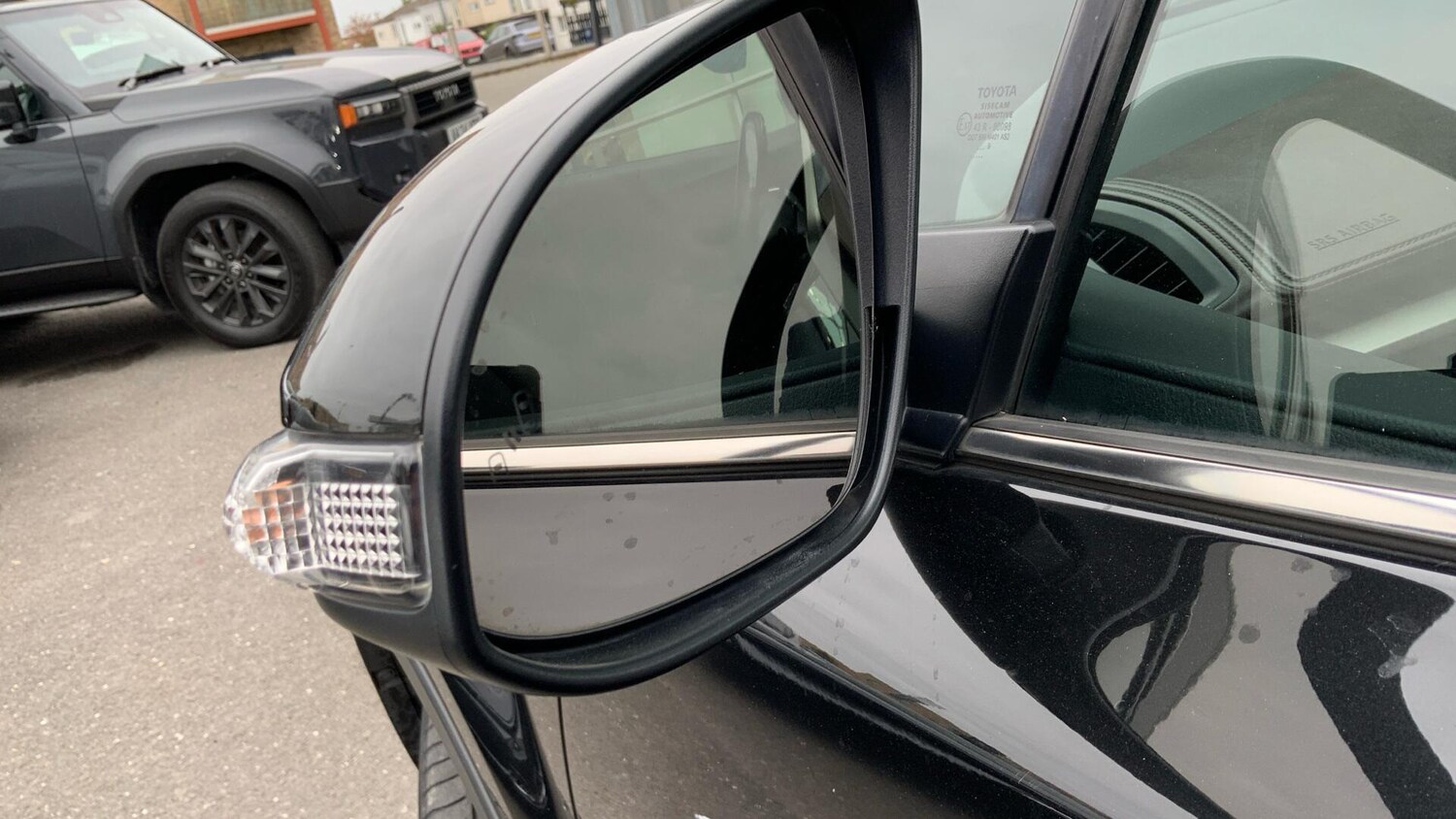 Used Toyota C-HR 2019 for sale - 76389200: Photo 40