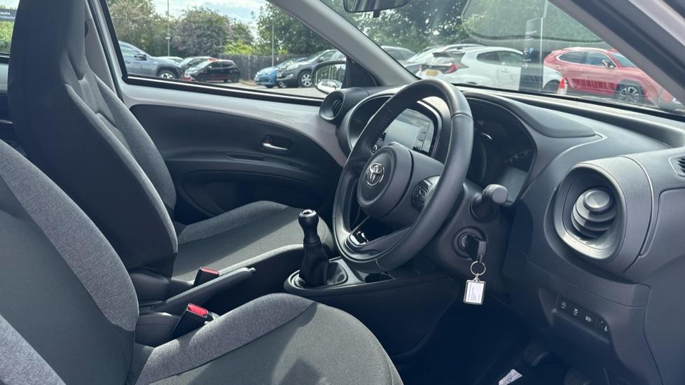 Used Toyota Aygo X 2023 for sale - 76423544: Photo 12
