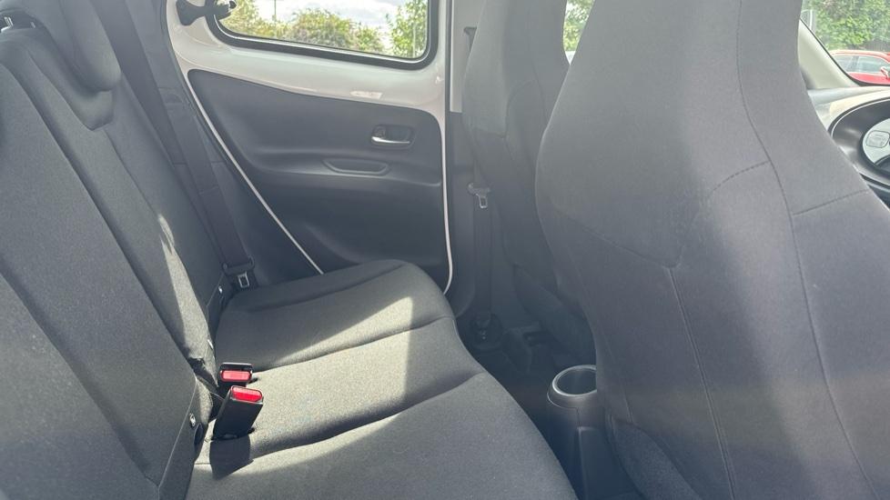 Used Toyota Aygo X 2023 for sale - 76423544: Photo 14