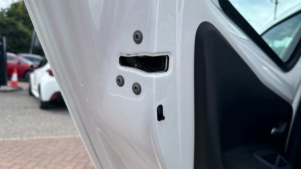 Used Toyota Aygo X 2023 for sale - 76423544: Photo 26