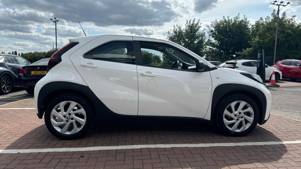 Used Toyota Aygo X 2023 for sale - 76423544: Photo 9