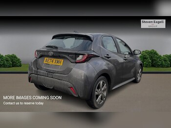 Used Toyota Yaris 2024 for sale - 77230094: Photo