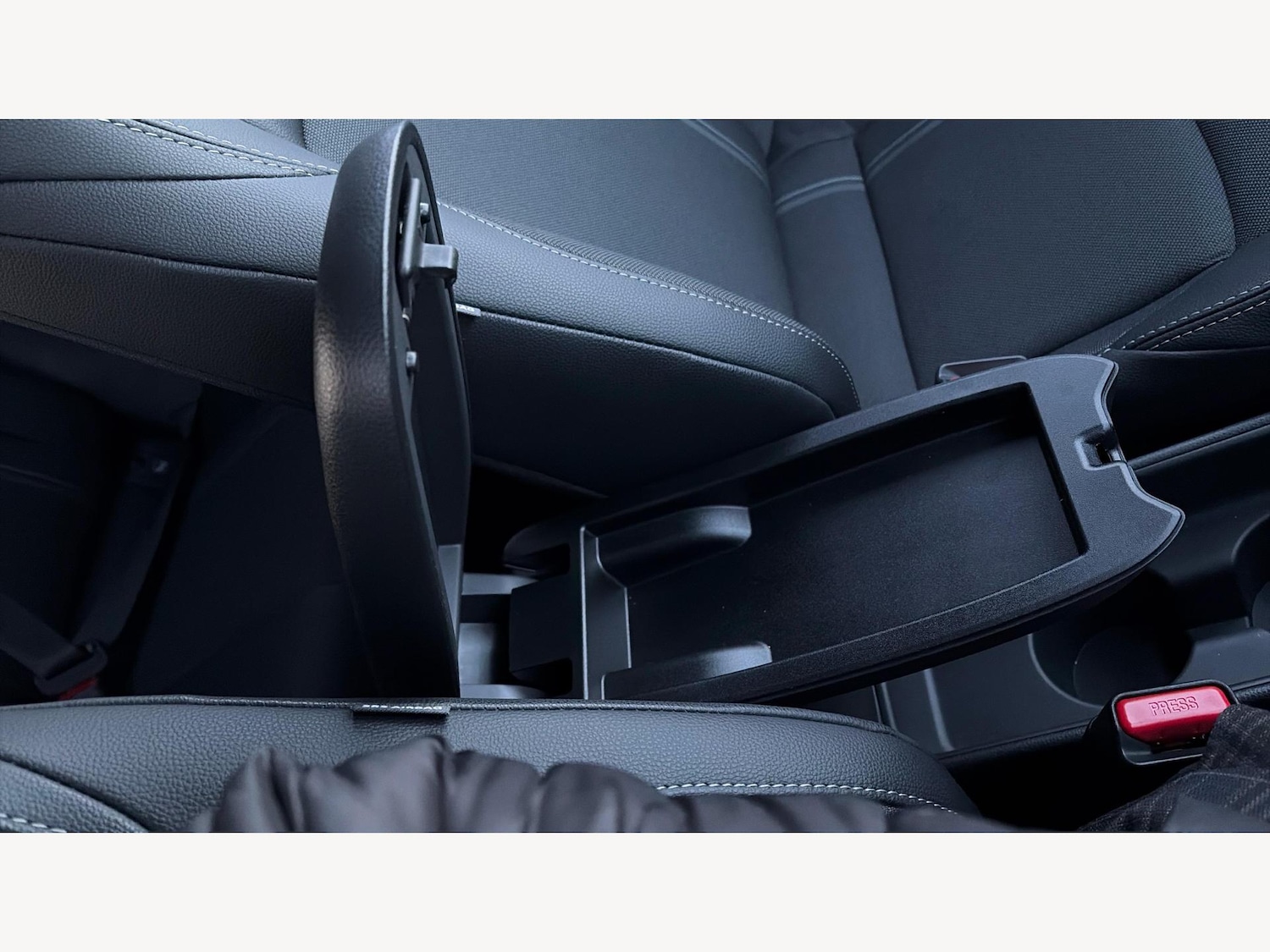 Used Toyota Yaris Cross 2025 for sale - 77155759: Photo 31