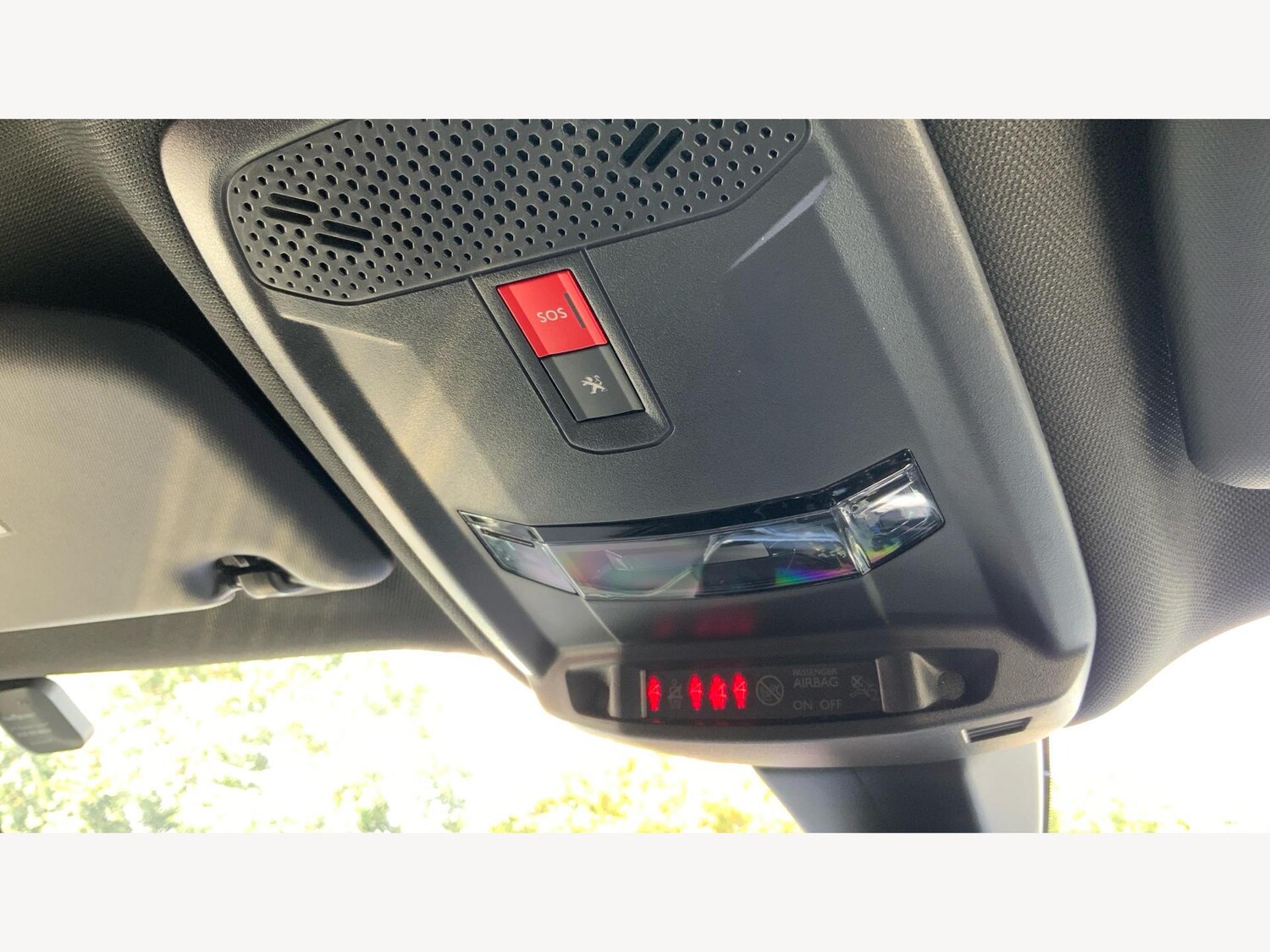 Used Peugeot E-2008 2021 for sale - 76042614: Photo 34