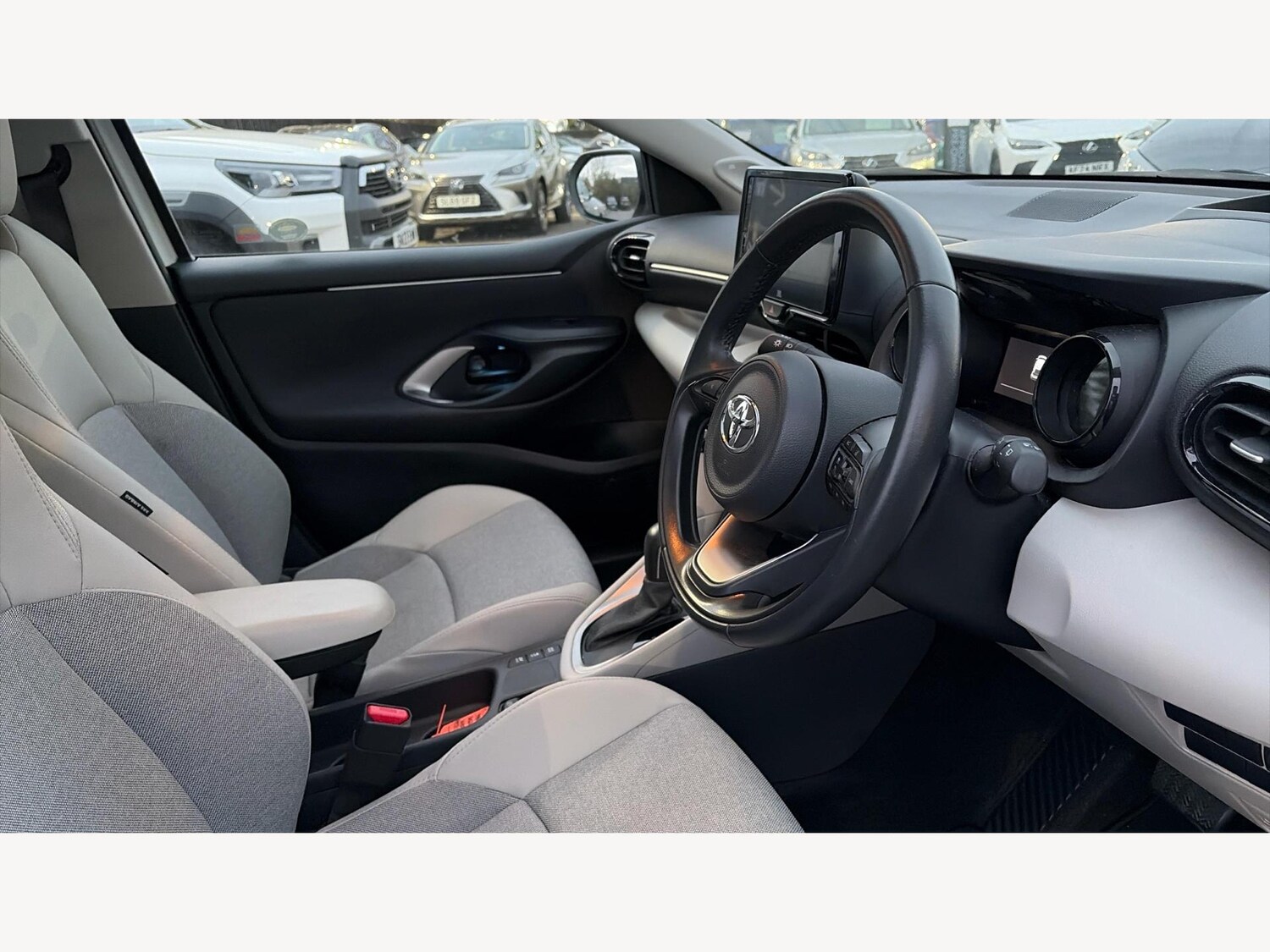 Used Toyota Yaris 2023 for sale - 76472766: Photo 13