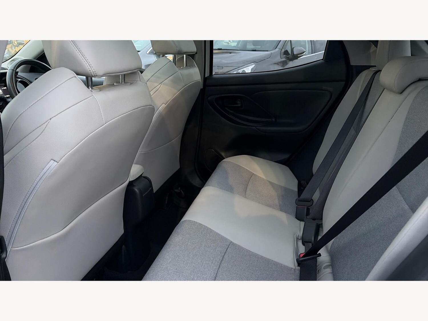 Used Toyota Yaris 2023 for sale - 76472766: Photo 15