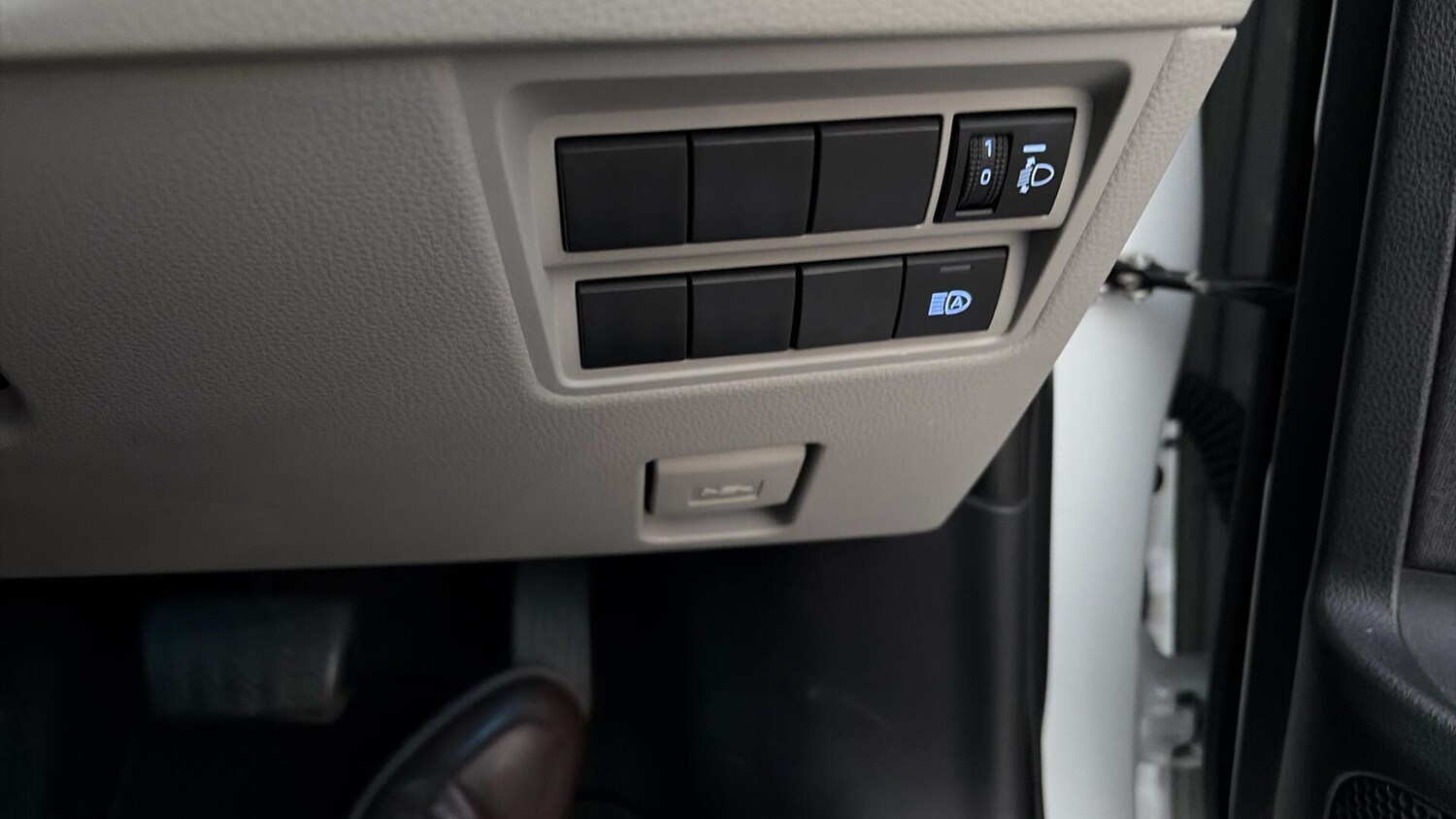 Used Toyota Yaris 2023 for sale - 76472766: Photo 36