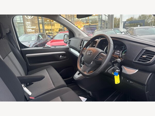 Used Toyota PROACE CITY Verso 2024 for sale - 76269836: Photo 13