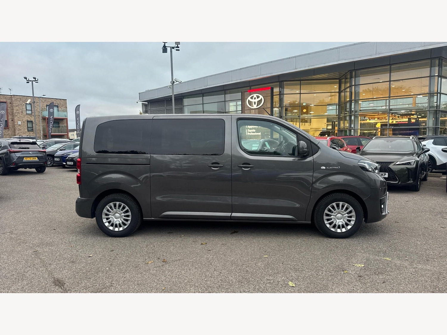 Used Toyota PROACE CITY Verso 2024 for sale - 76269836: Photo 18