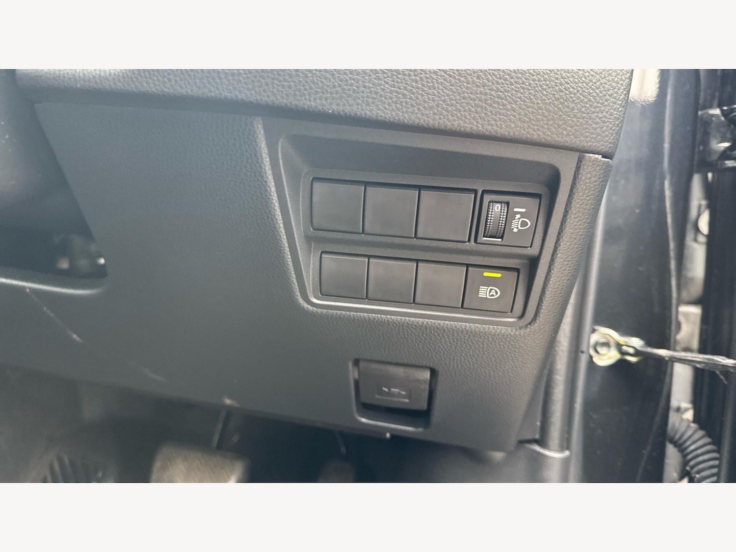 Used Toyota Yaris Cross 2024 for sale - 78087201: Photo 32