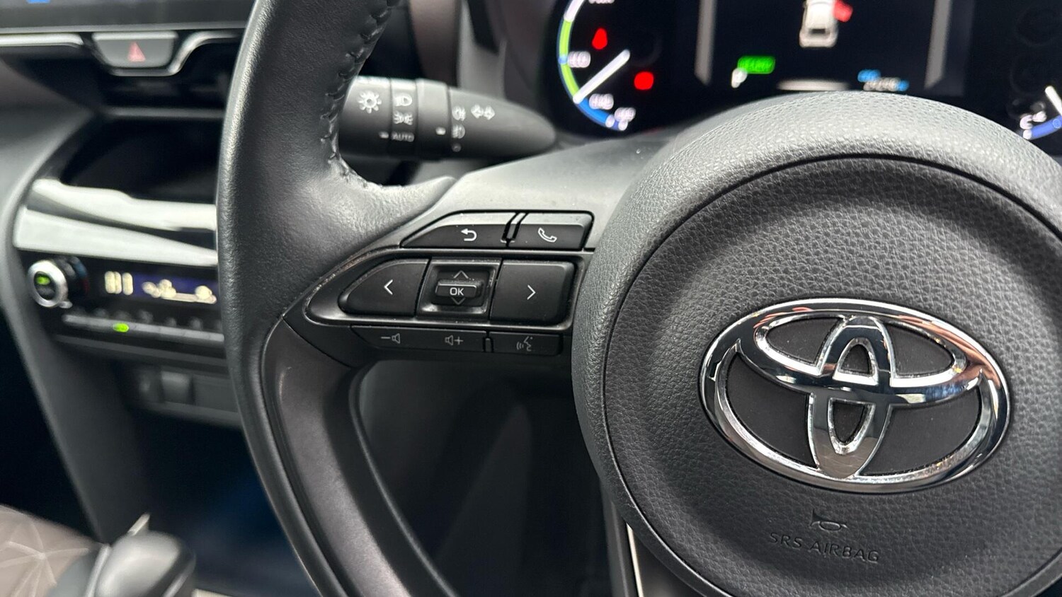 Used Toyota Yaris Cross 2023 for sale - 77190716: Photo 35