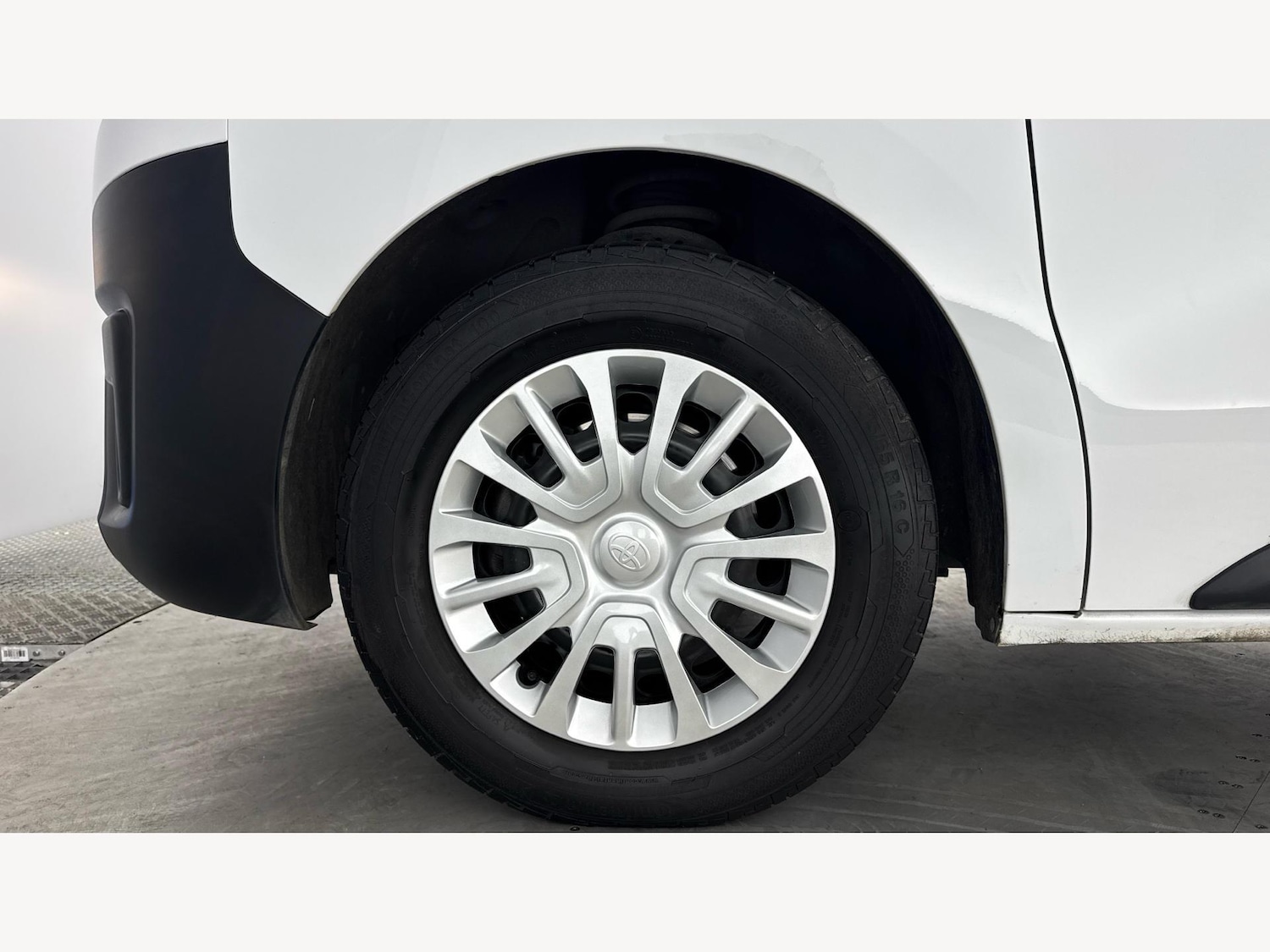 Used Toyota ProAce 2023 for sale - 76976270: Photo 20