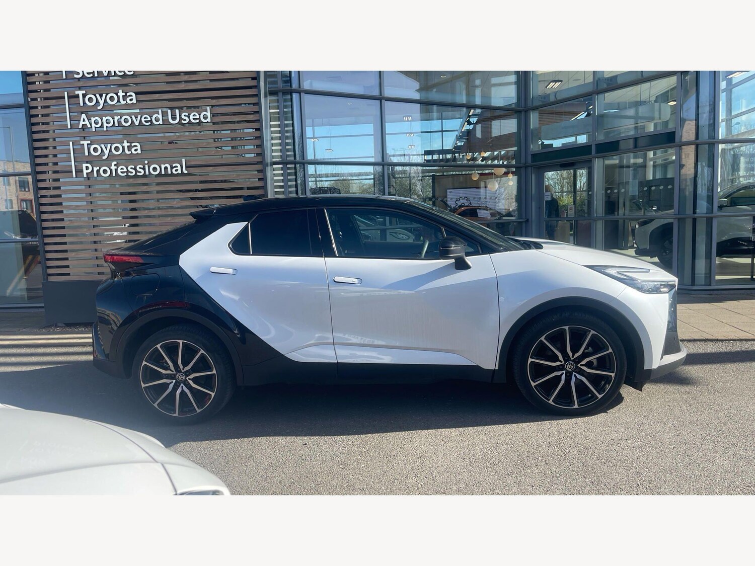 Used Toyota C-HR 2024 for sale - 78006355: Photo 18