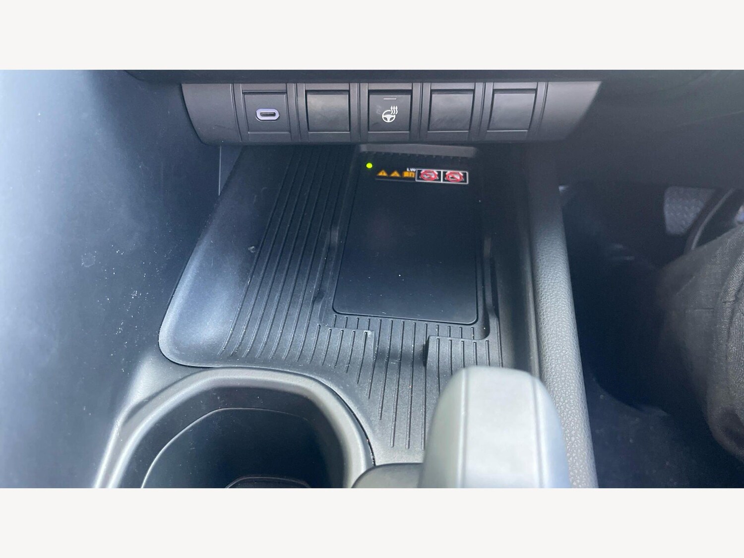 Used Toyota C-HR 2024 for sale - 78006355: Photo 26