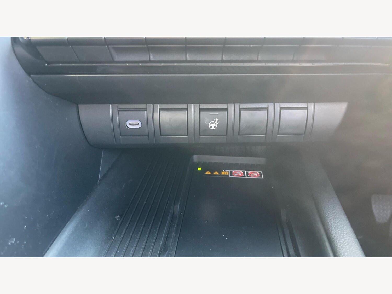 Used Toyota C-HR 2024 for sale - 78006355: Photo 27