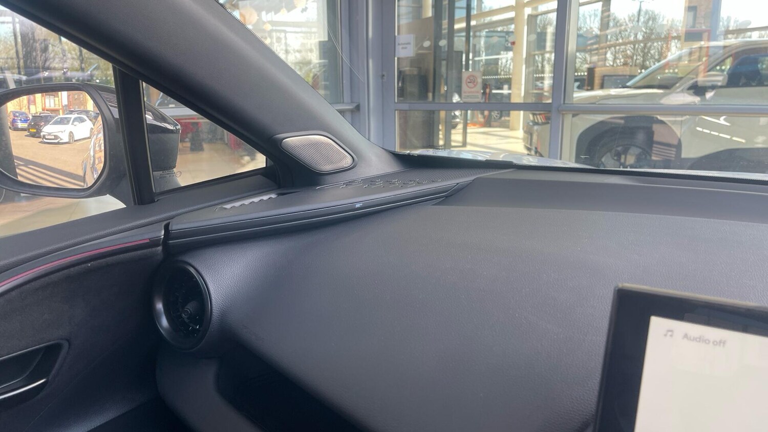 Used Toyota C-HR 2024 for sale - 78006355: Photo 38