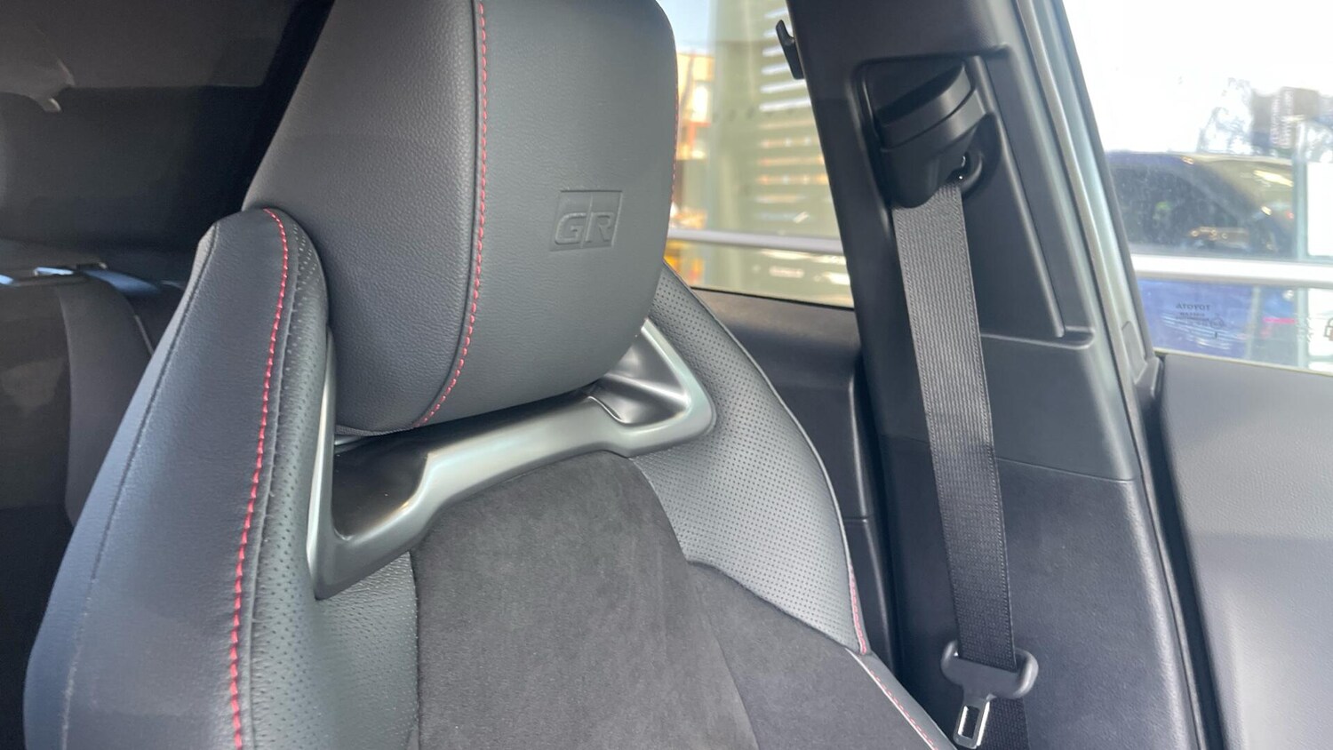 Used Toyota C-HR 2024 for sale - 78006355: Photo 39