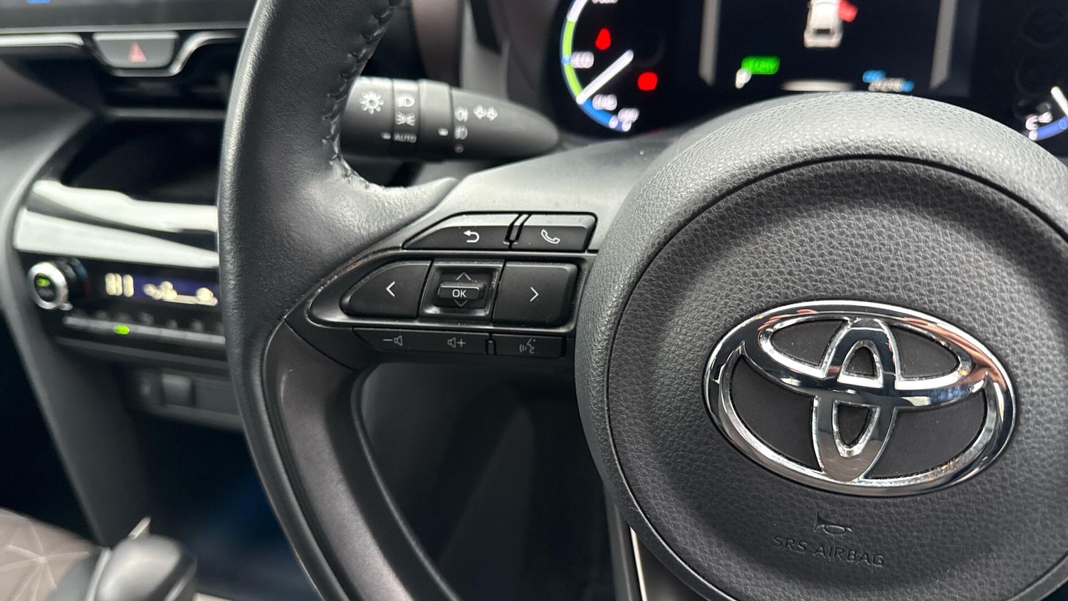 Used Toyota Yaris Cross 2023 for sale - 76786849: Photo 35