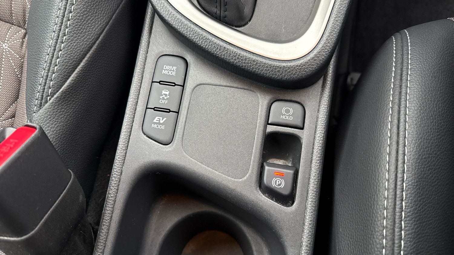 Used Toyota Yaris Cross 2023 for sale - 76786849: Photo 38