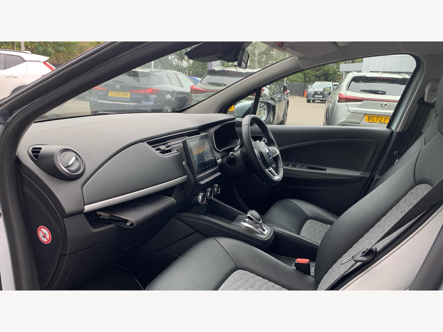 Used Renault Zoe 2021 for sale - 76620051: Photo 12