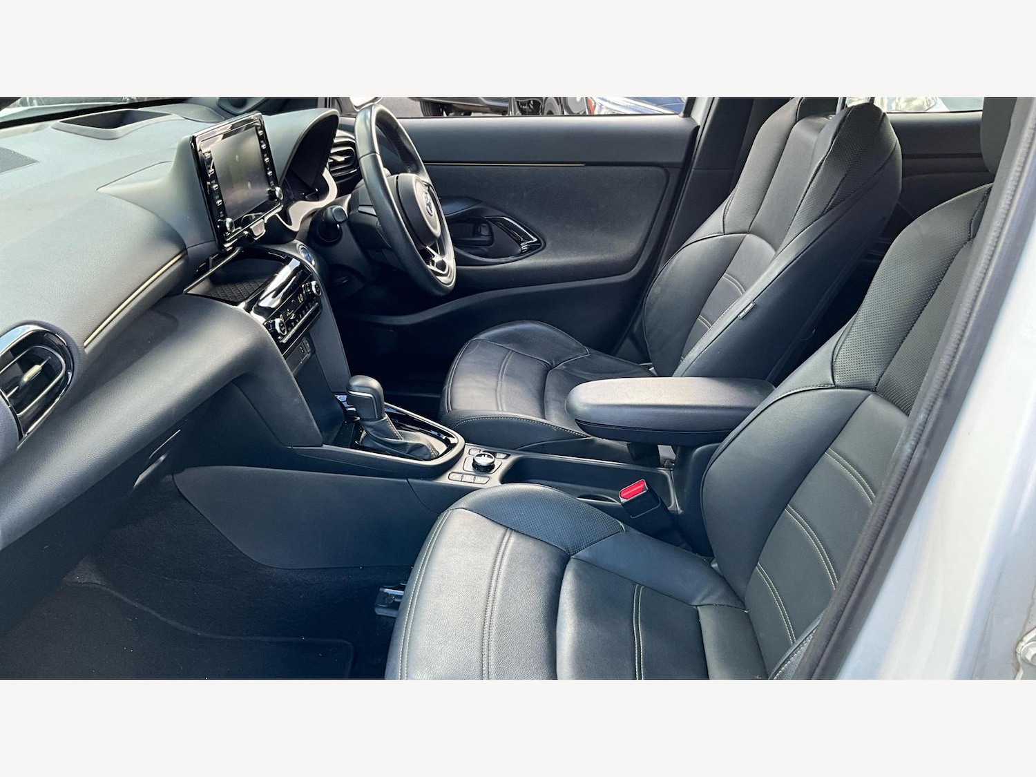 Used Toyota Yaris Cross 2022 for sale - 75977631: Photo 12
