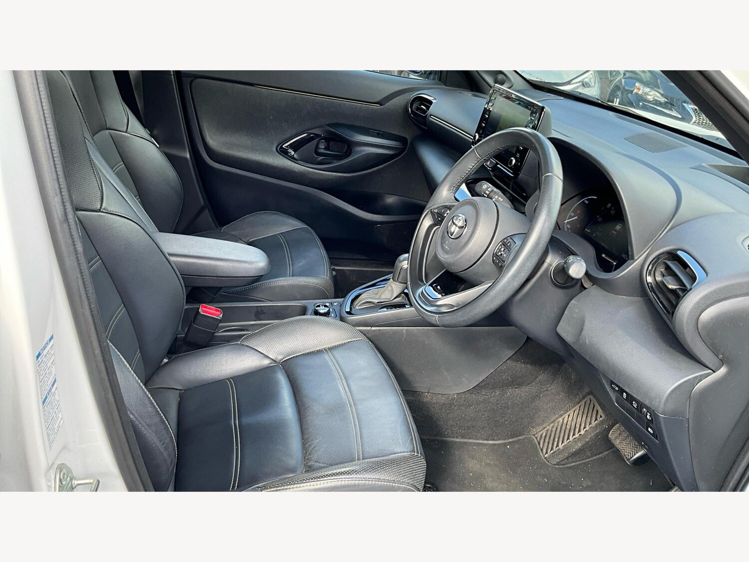 Used Toyota Yaris Cross 2022 for sale - 75977631: Photo 13