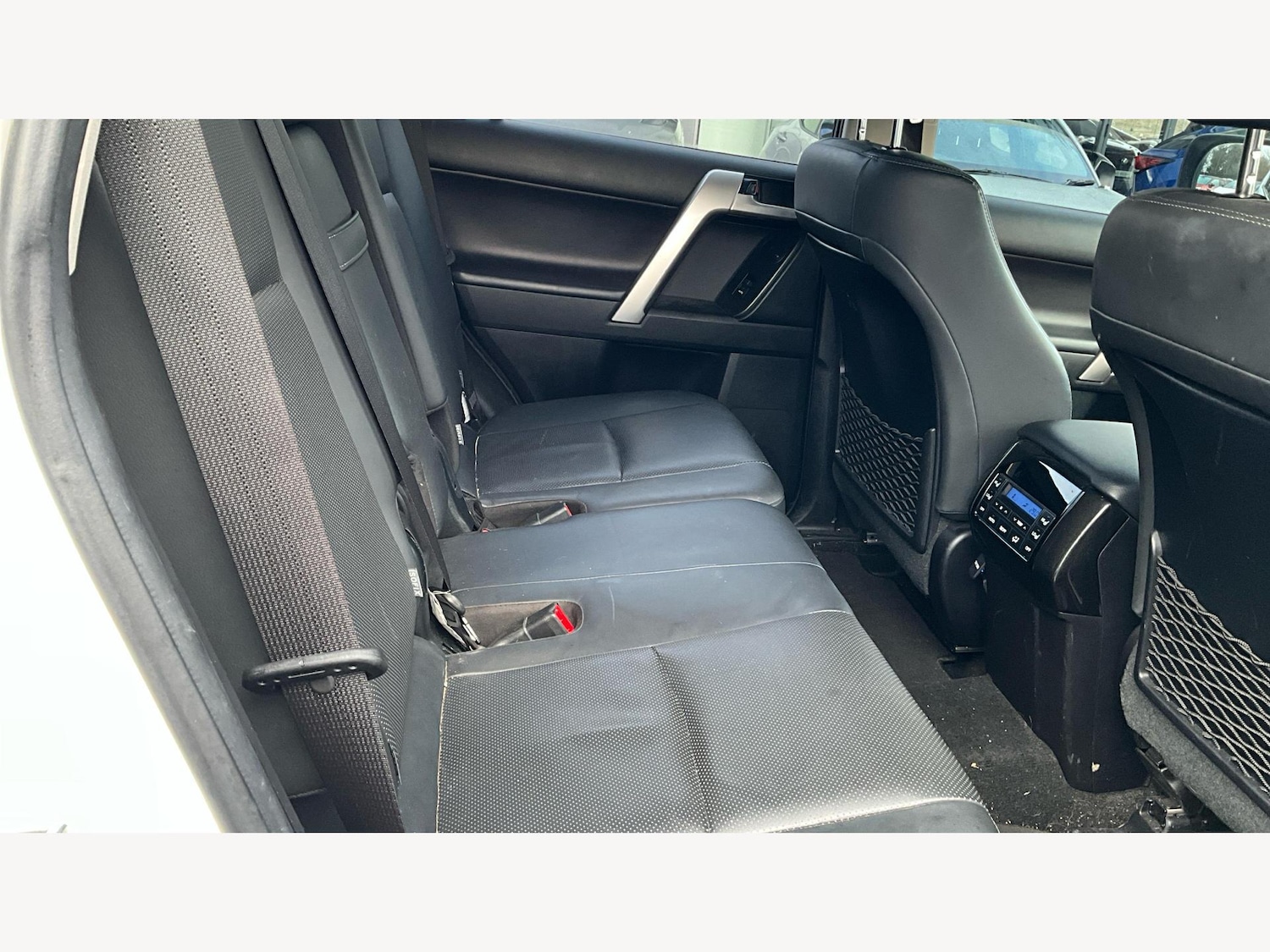 Used Toyota Land Cruiser 2021 for sale - 77230022: Photo 15