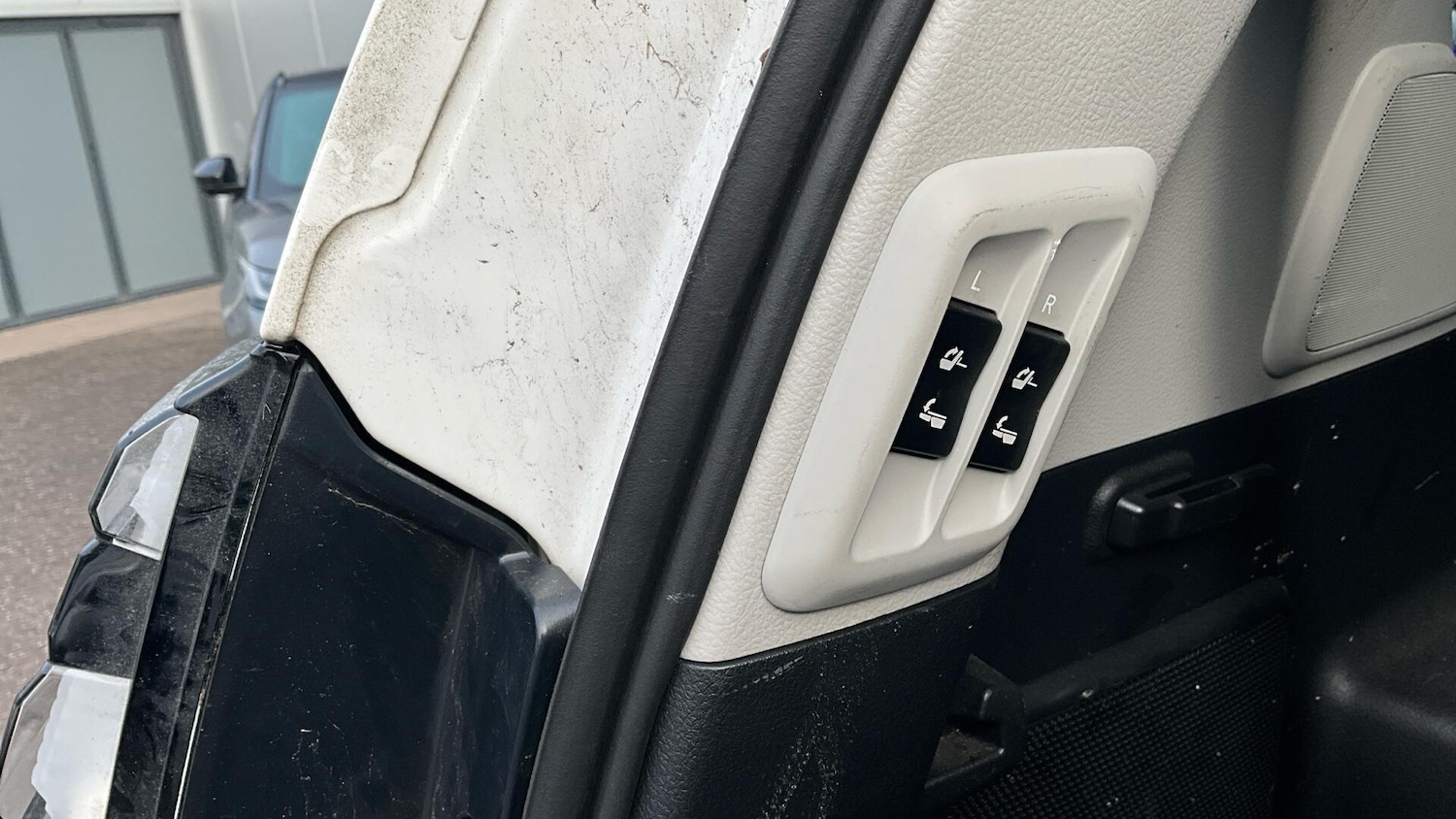 Used Toyota Land Cruiser 2021 for sale - 77230022: Photo 36