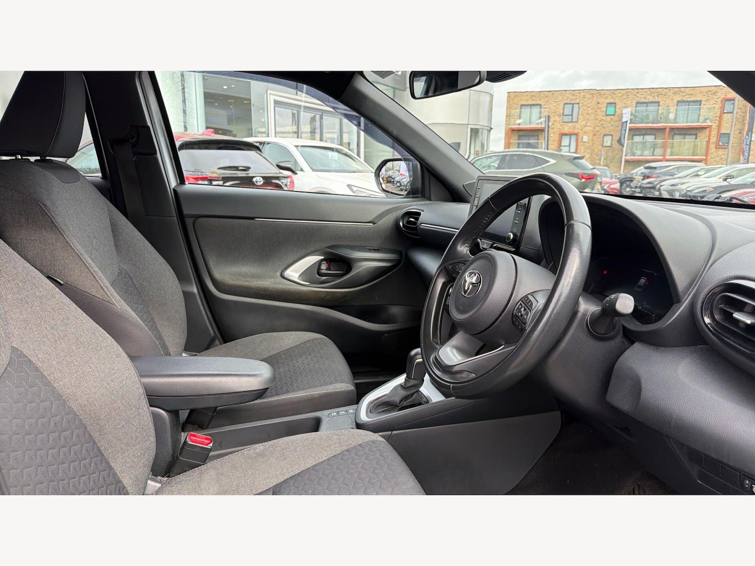 Used Toyota Yaris Cross 2022 for sale - 78087182: Photo 13