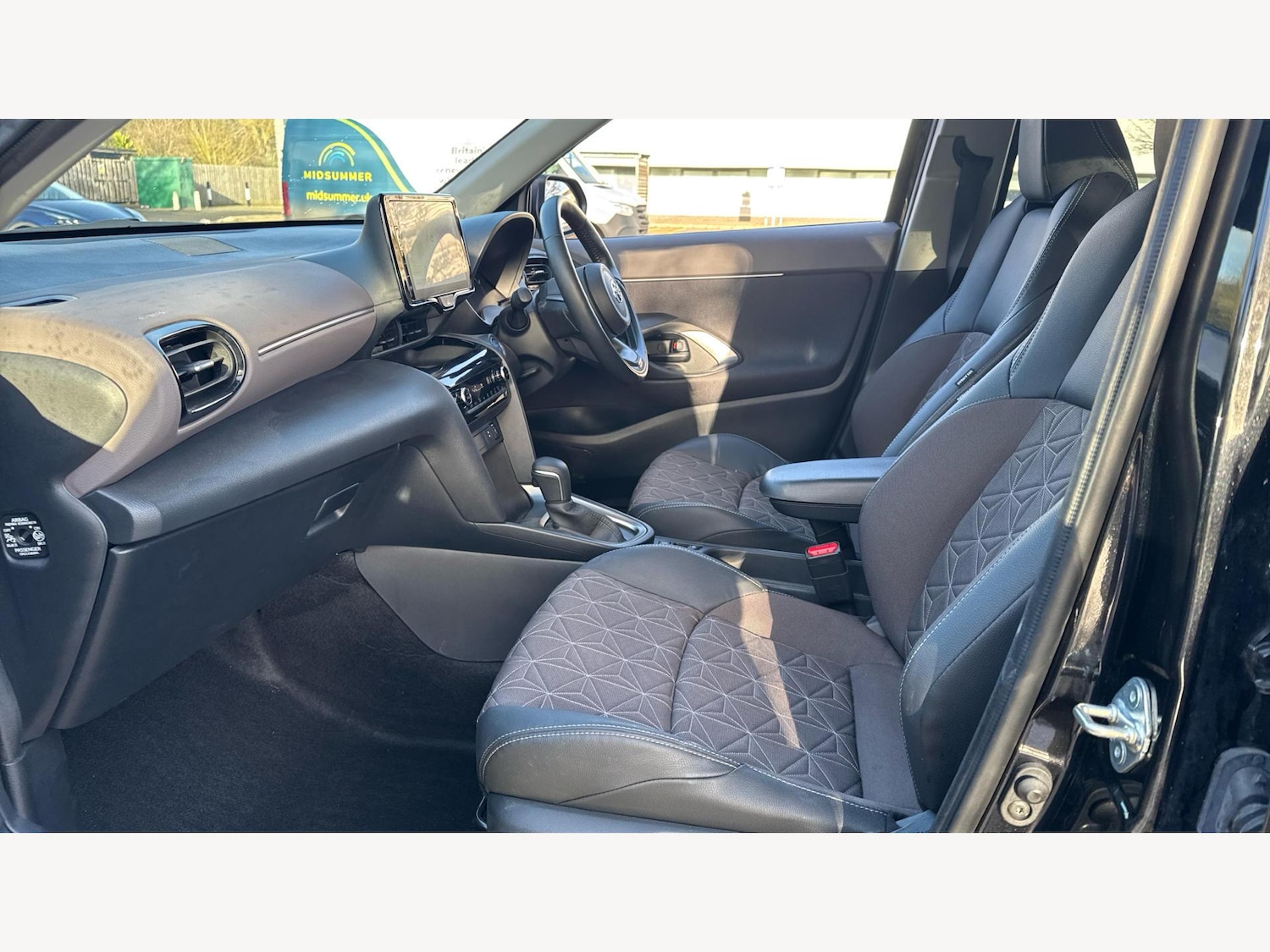 Used Toyota Yaris Cross 2023 for sale - 76865933: Photo 12