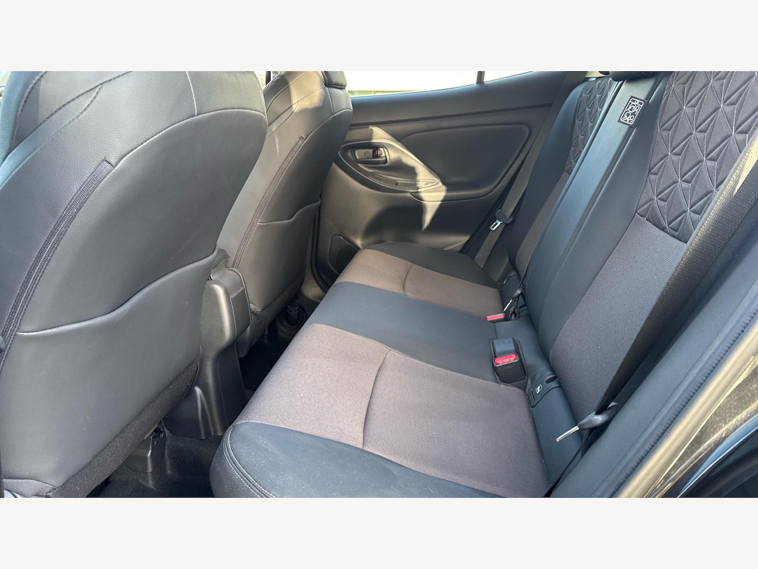 Used Toyota Yaris Cross 2023 for sale - 76865933: Photo 15