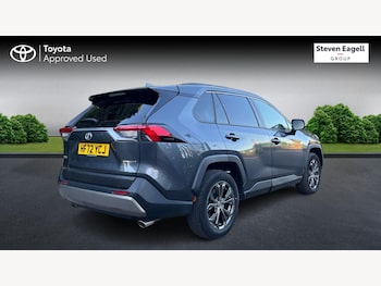 Used Toyota RAV4 2022 for sale - 76121822: Photo 2