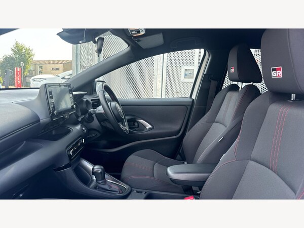 Used Toyota Yaris 2023 for sale - 74990357: Photo 12