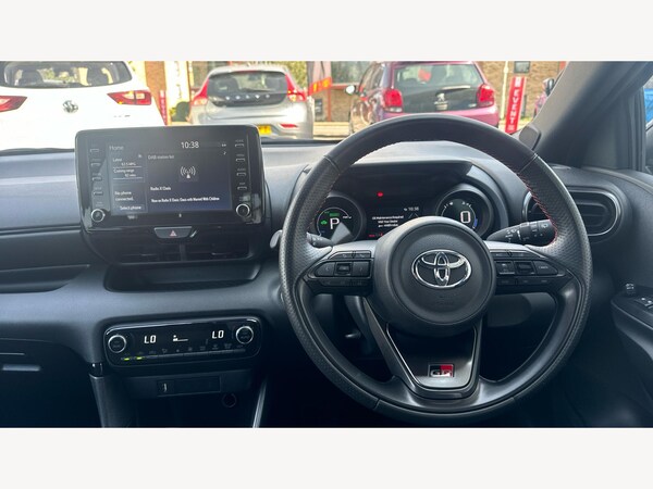Used Toyota Yaris 2023 for sale - 74990357: Photo 8
