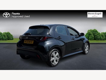 Used Toyota Yaris 2025 for sale - 79050025: Photo
