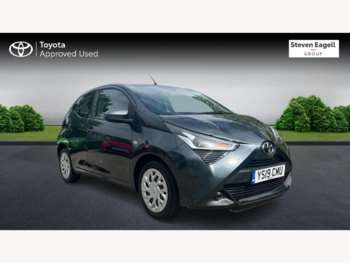 2019 (19) - 1.0 VVT-i x-play Hatchback 5dr Petrol Manual Euro 6 (71 ps)