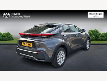 Used Toyota C-HR 2025 for sale - 79441640: Photo