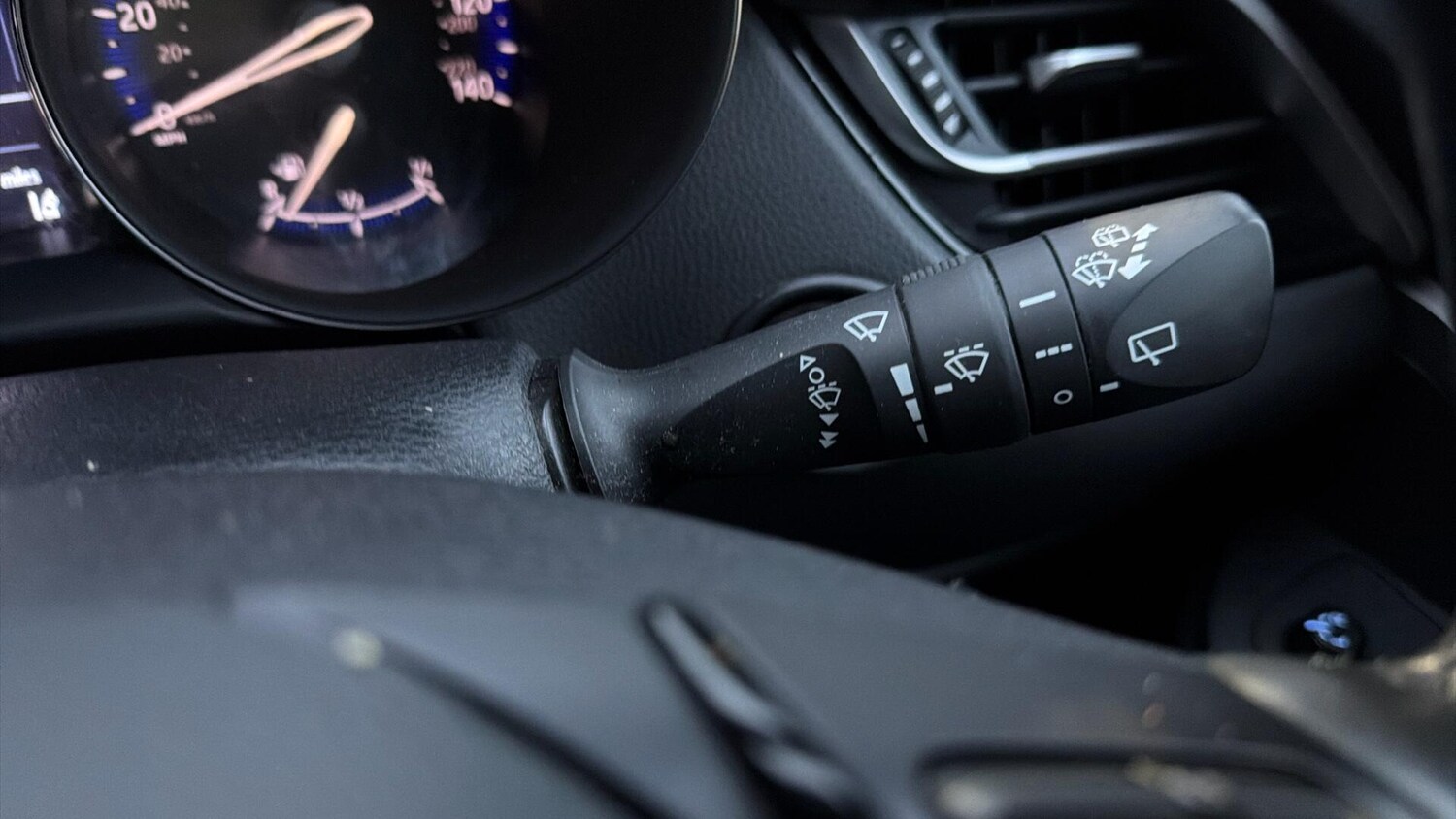 Used Toyota C-HR 2022 for sale - 77175054: Photo 37