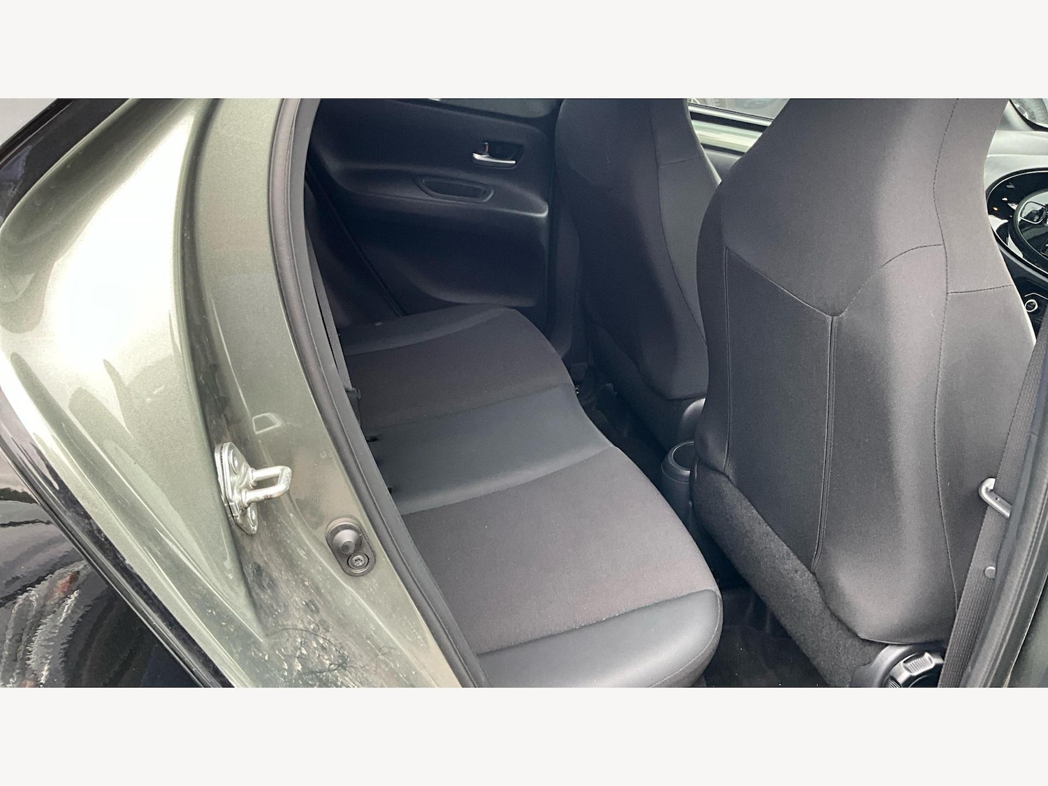 Used Toyota Aygo X 2022 for sale - 76398704: Photo 15