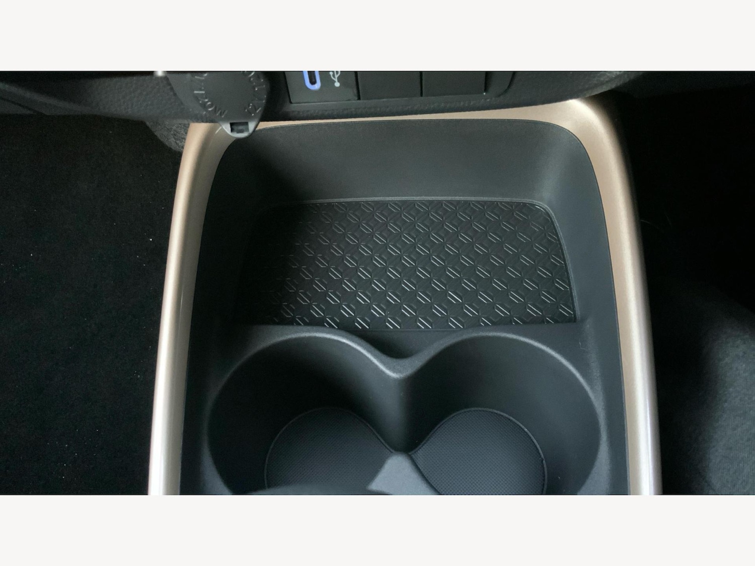 Used Toyota Aygo X 2024 for sale - 76398189: Photo 35