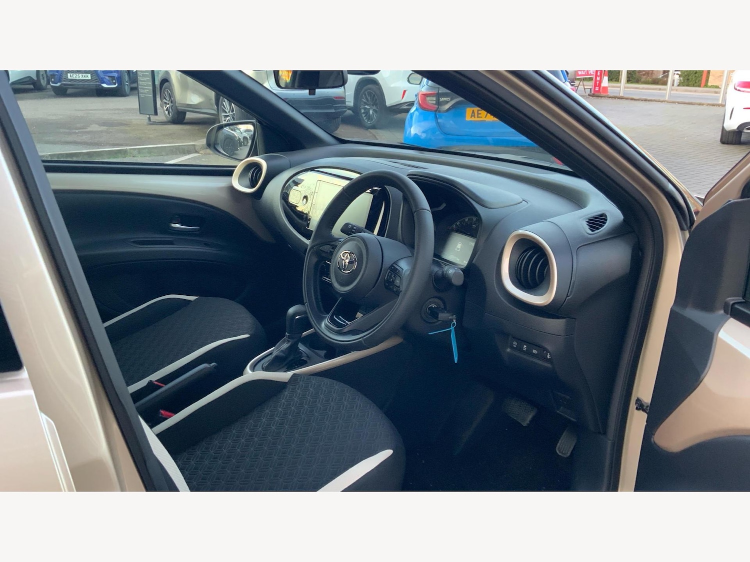 Used Toyota Aygo X 2024 for sale - 76398189: Photo 9