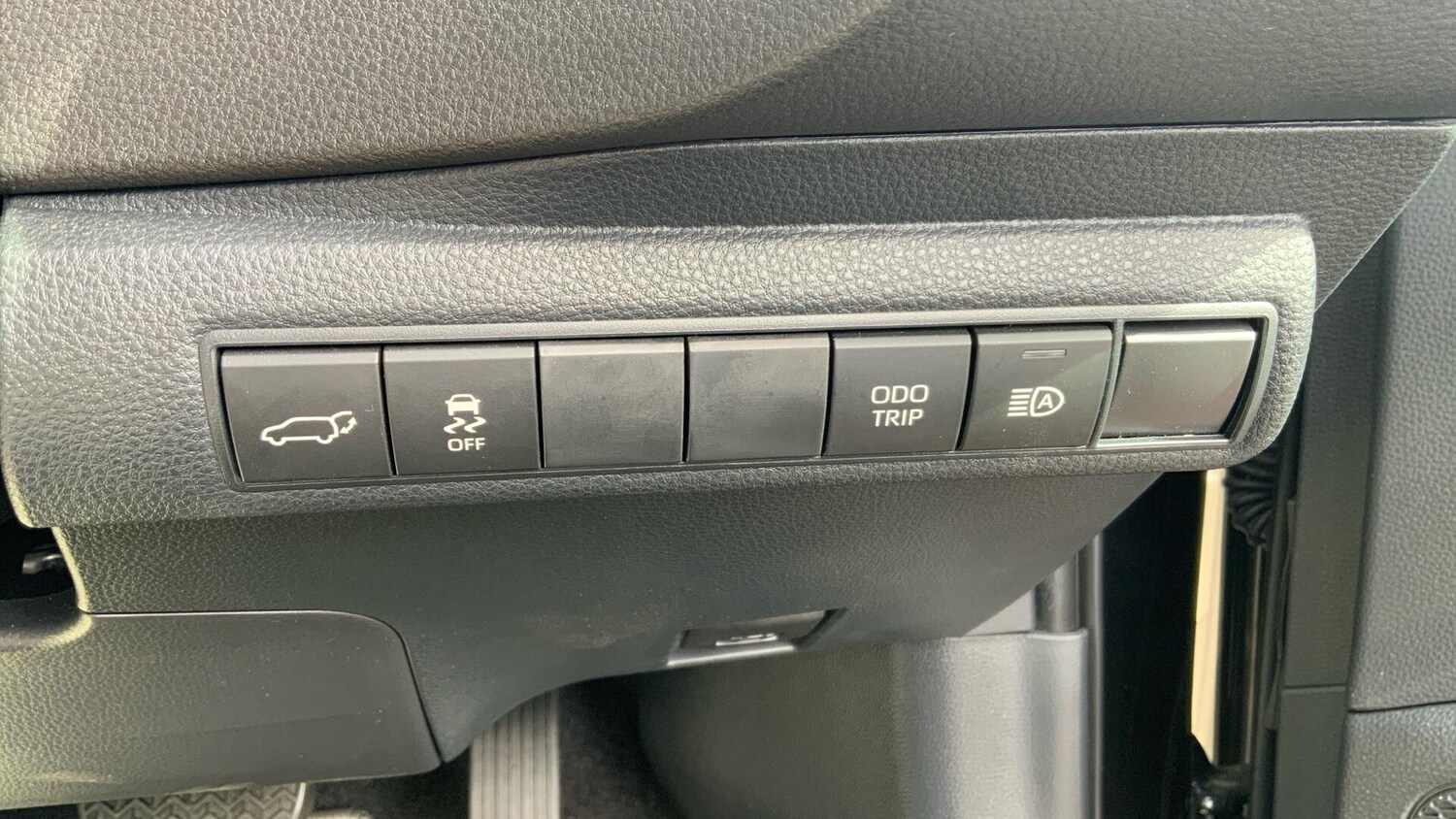 Used Toyota Aygo X for sale - 77723414: Photo 32