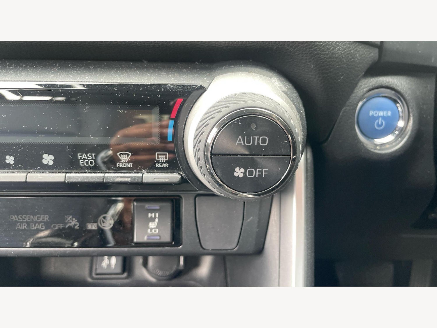 Used Toyota RAV4 2019 for sale - 76688929: Photo 10