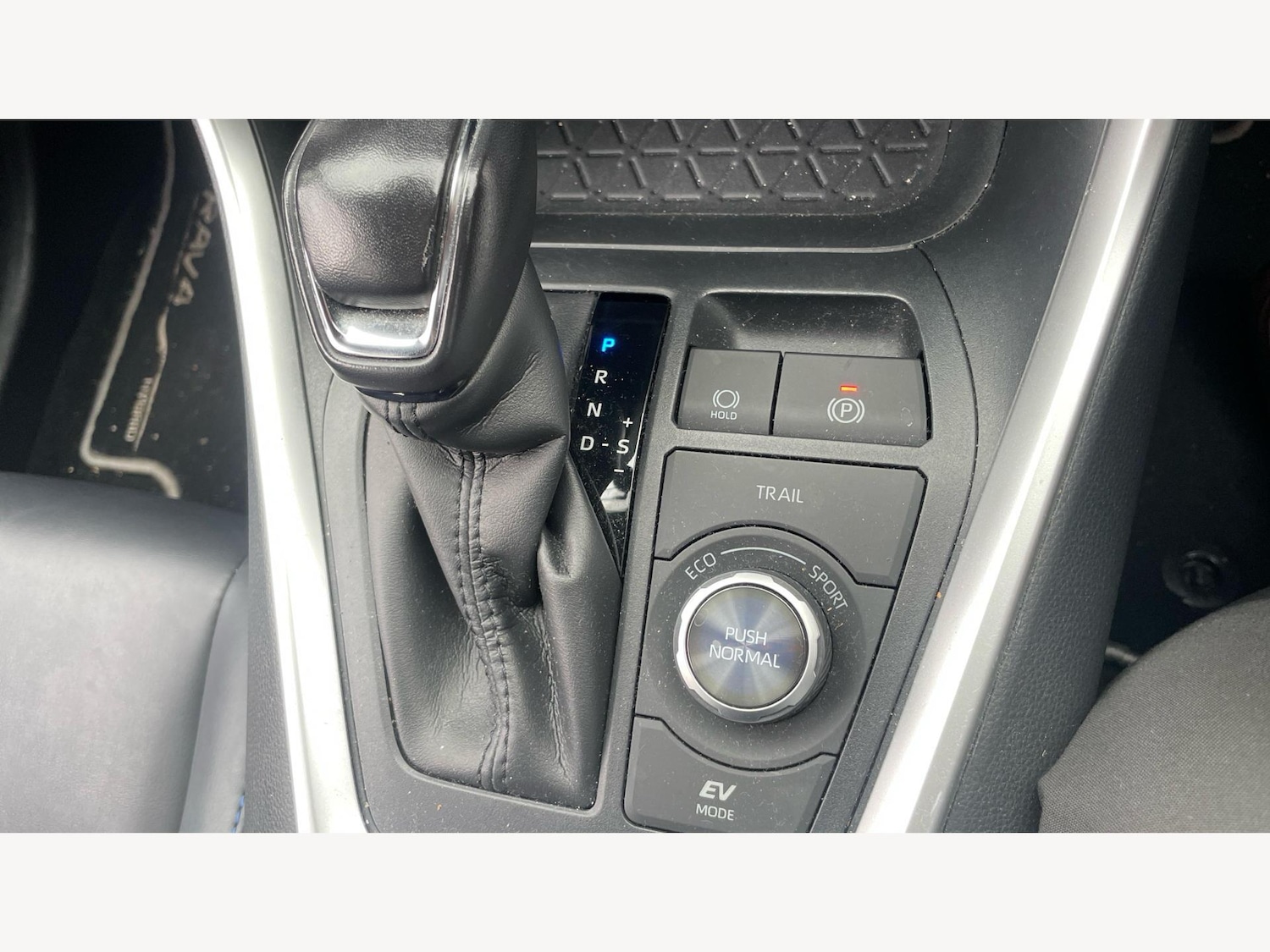 Used Toyota RAV4 2019 for sale - 76688929: Photo 11