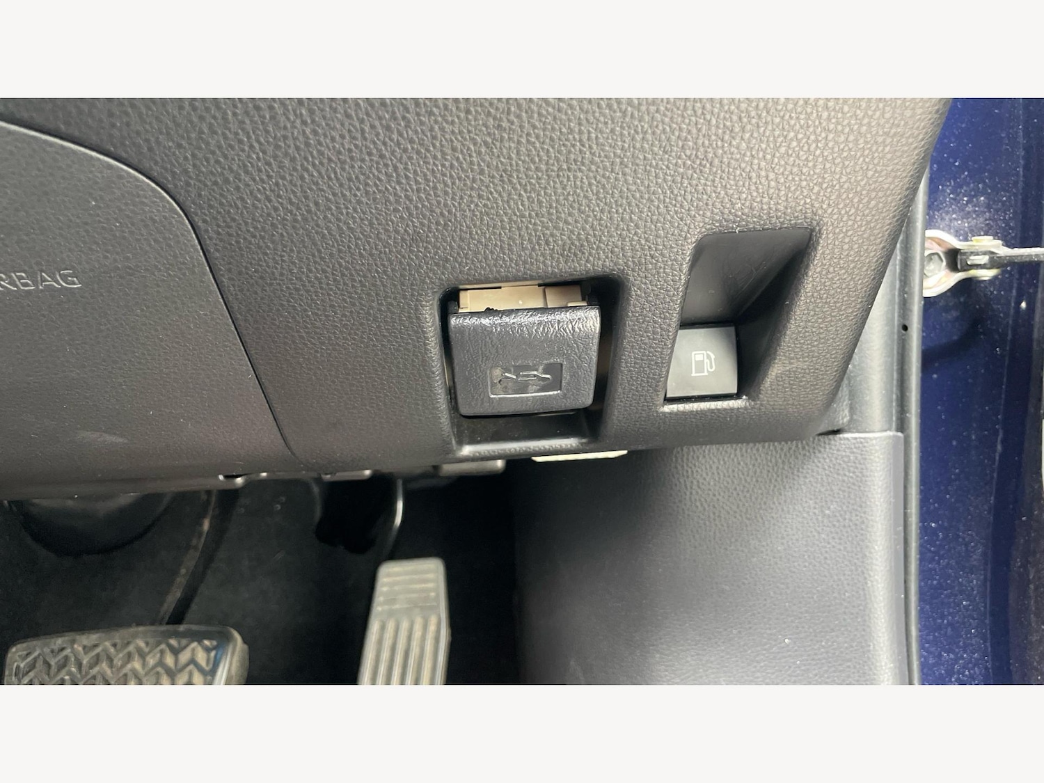 Used Toyota RAV4 2019 for sale - 76688929: Photo 26