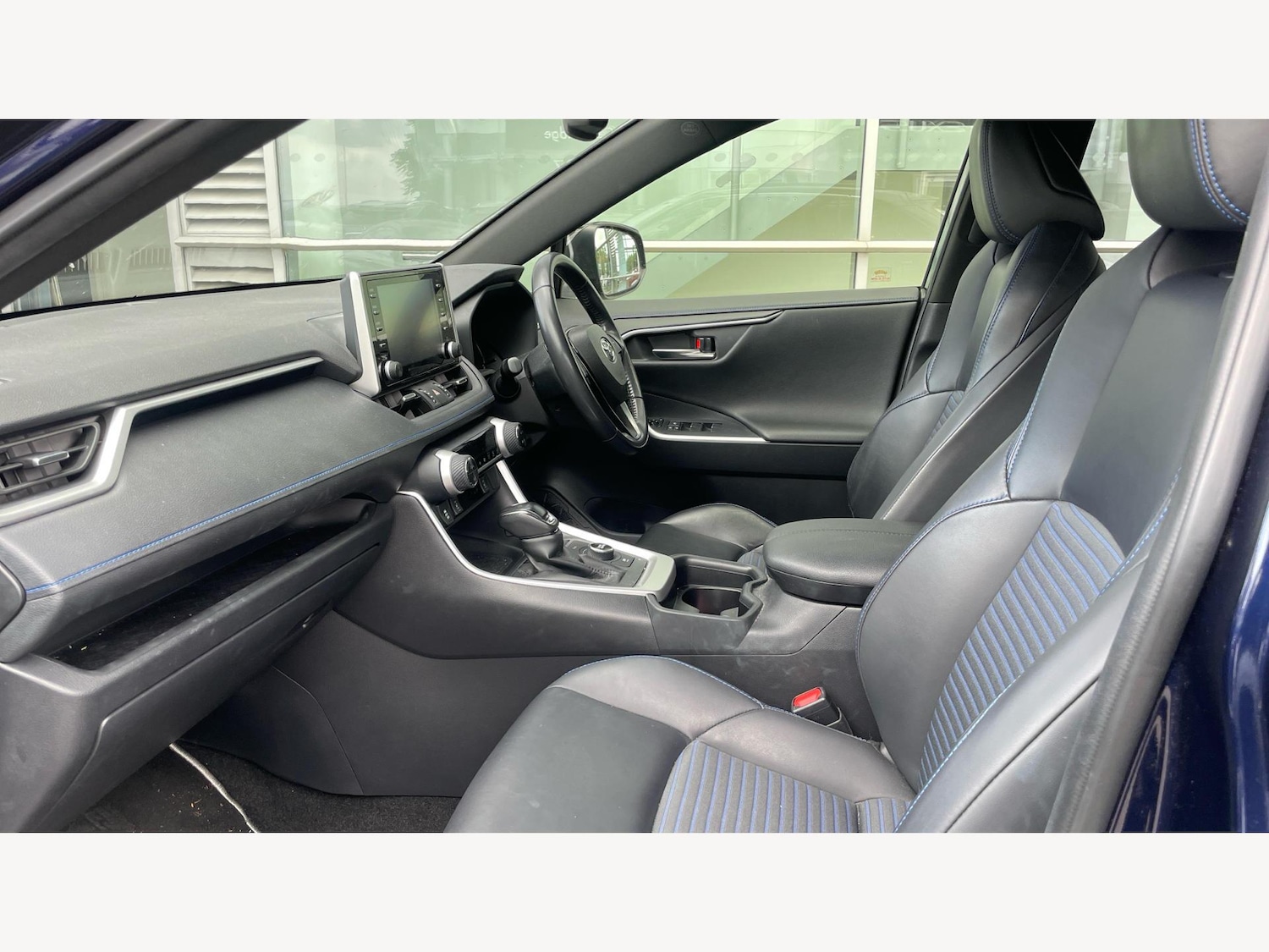 Used Toyota RAV4 2019 for sale - 76688929: Photo 38